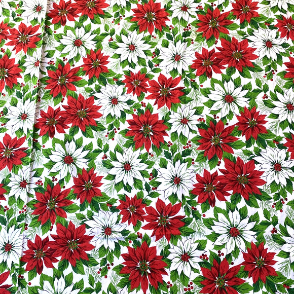 Christmas Tablecloth 1980’s Lightweight Cotton Blend Poinsettias Red Green White - Picture 4 of 10